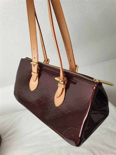 louis vuitton tasker.